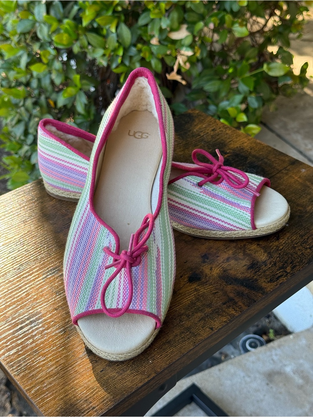UGG Marleigh Serape Espadrille Flats Pink Multi Stripe Peep Toe Size 10